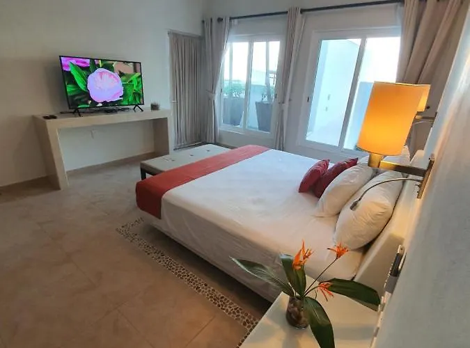 Lydmar Boutique Hotel